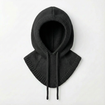 Cagoule hivernale en angora – tricotée à la main