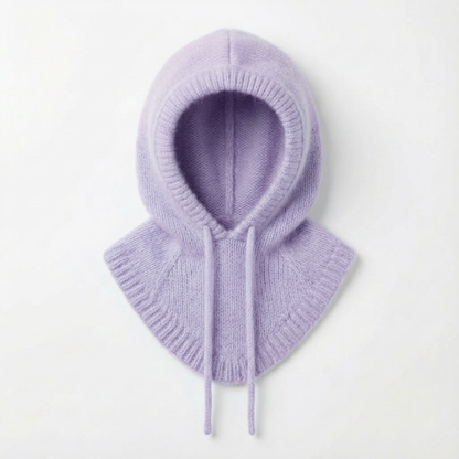 Cagoule hivernale en angora – tricotée à la main