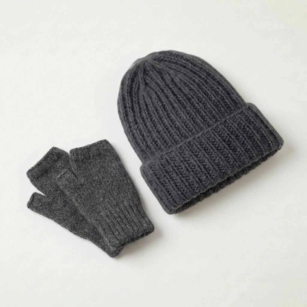 Bonnet Long & Mitaines en Angora : 2 en 1