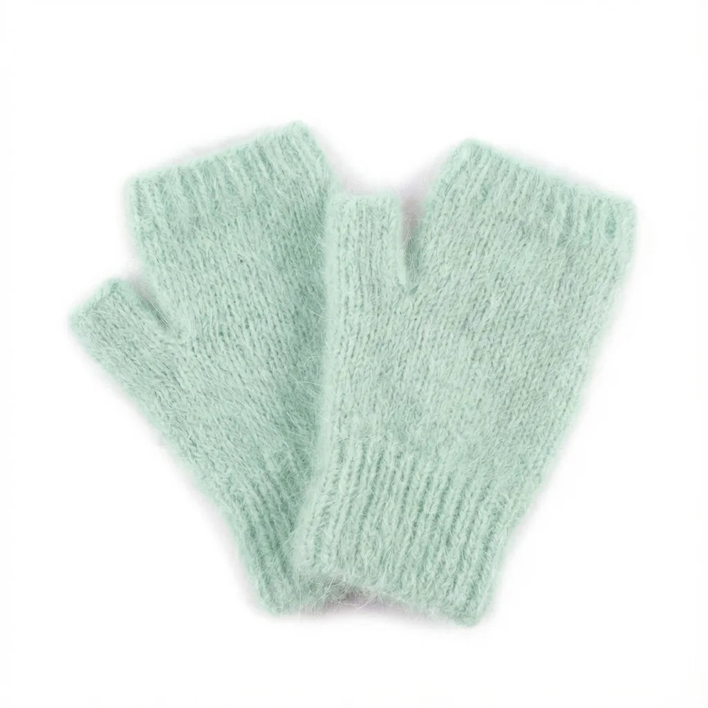 Mitaines en Angora – Tricotées main artisanal